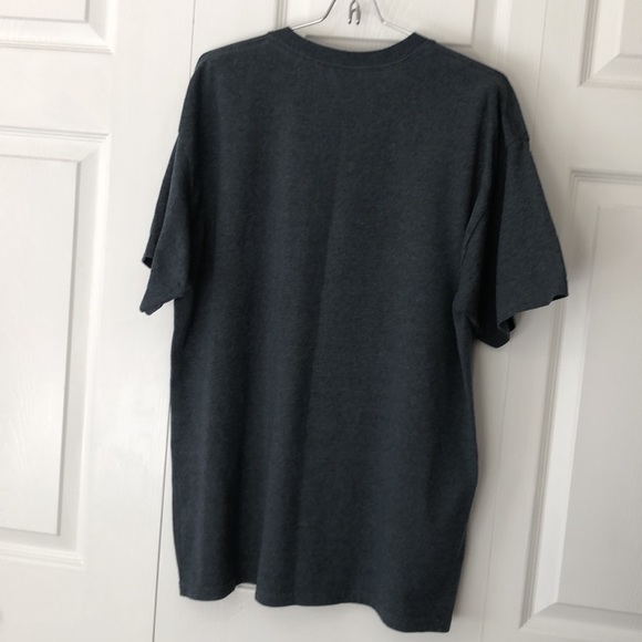 Gildan Men’s Crew Neck Tshirt with Pirate logo, Large, Charcoal Gray - Picture 3 of 4